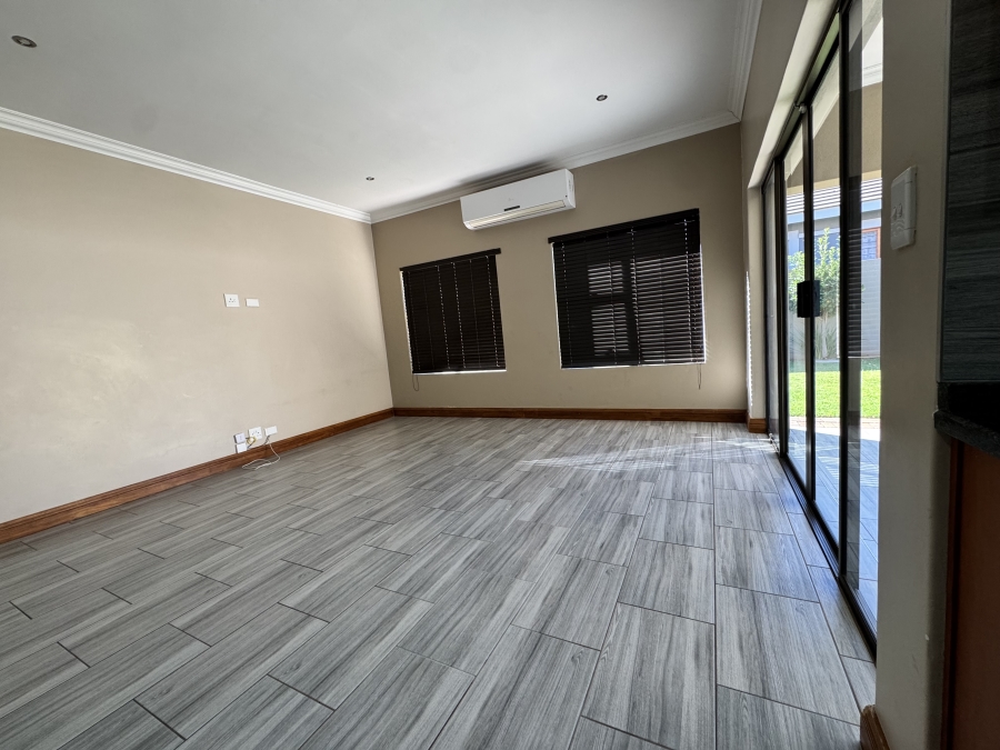 To Let 3 Bedroom Property for Rent in Wilkoppies North West